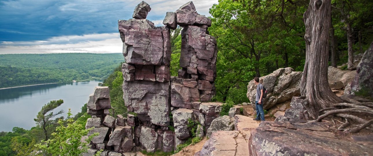 Walk the Wilds on These Best Hiking Trails Around Chicago